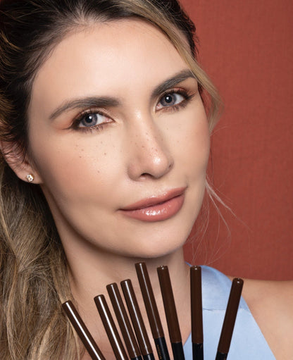 DIVA BROWN | Delineador de ojos y labios