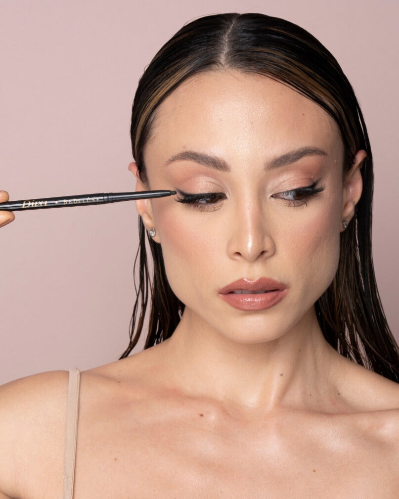DIVA BLACK | Delineador de ojos